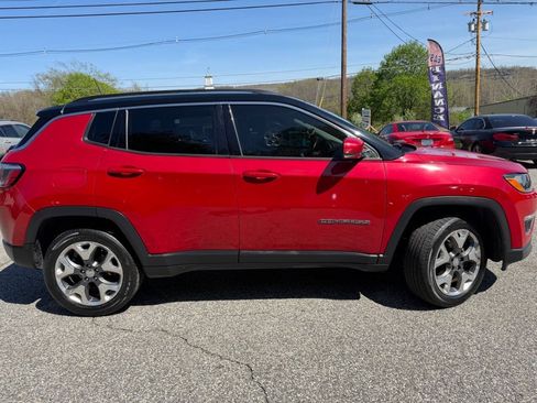 Used 2018 Jeep Compass Limited w/ Navigation Group AWD/4WD image 5