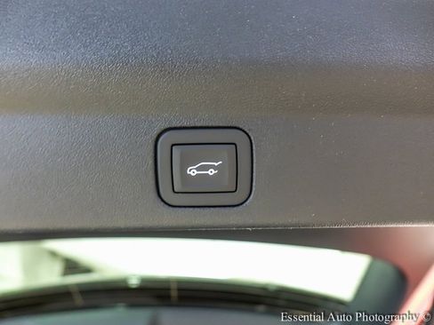 New 2025 Cadillac Escalade IQ Luxury 1 w/ LPO, Radiant Package image 23