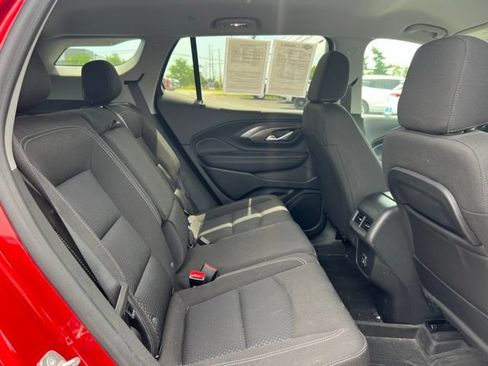 Used 2023 GMC Terrain SLE w/ Driver Convenience Package FWD image 15