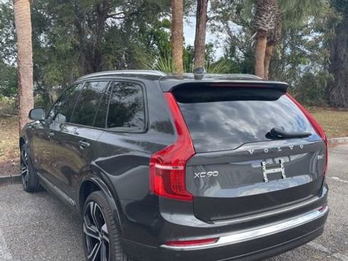 Used 2024 Volvo XC90 B6 Ultimate w/ Protection Package Premier image 2