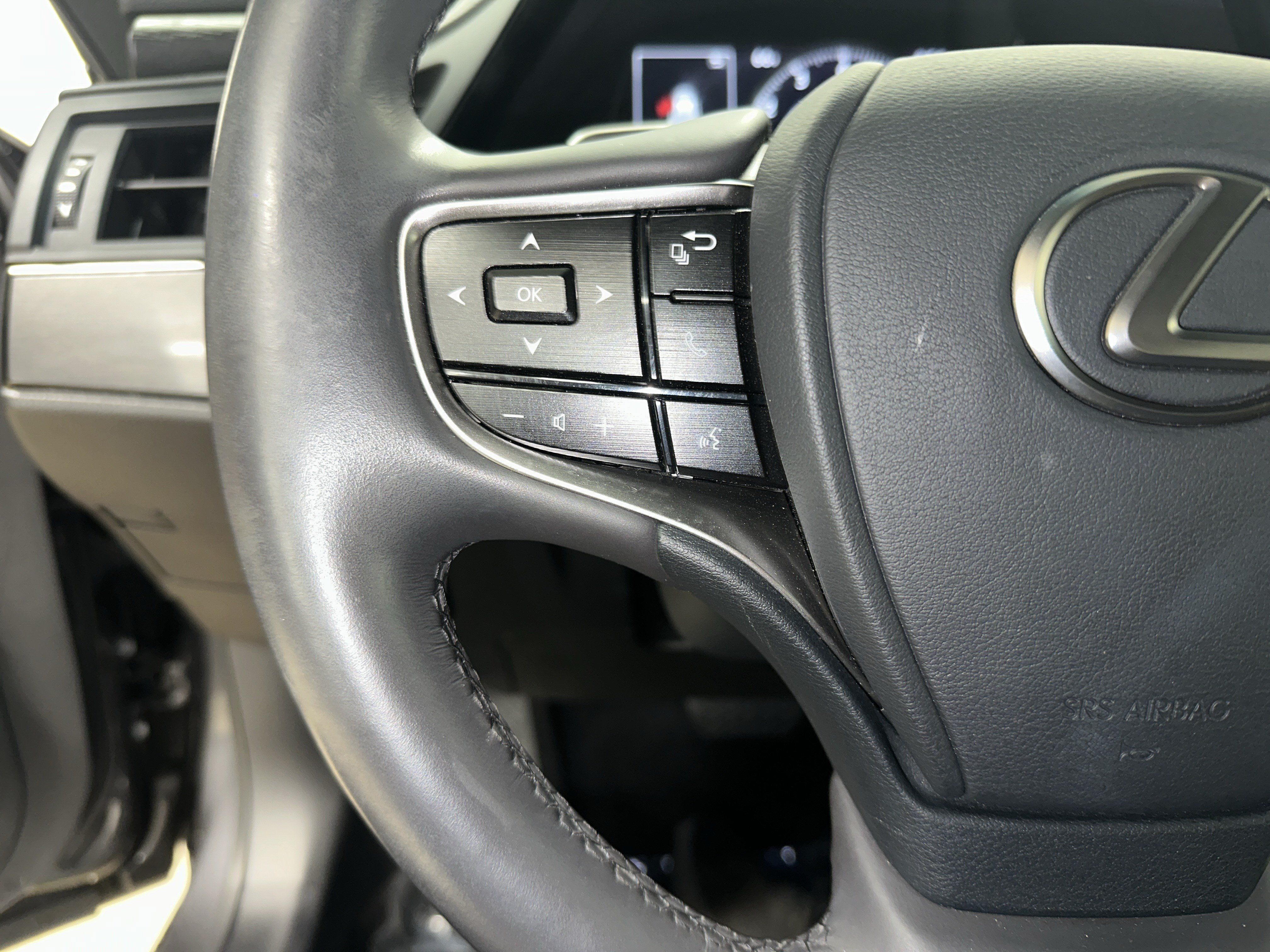 Certified 2023 Lexus ES 350 w/ Premium Package FWD image 19