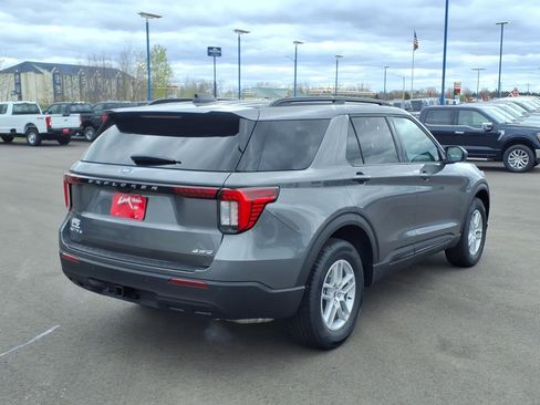 New 2026 Ford Explorer Active AWD/4WD image 3