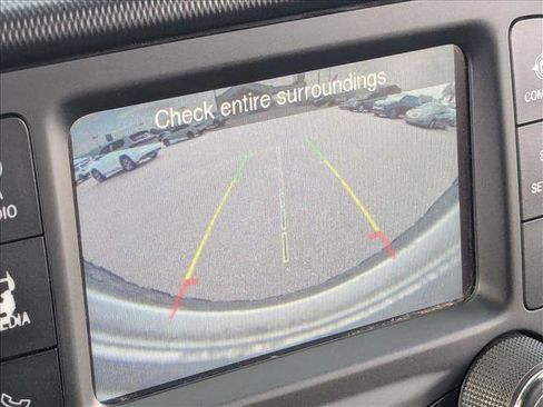 Used 2018 Jeep Wrangler Unlimited Sport image 13