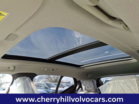 New 2026 Volvo XC40 B5 Plus w/ Protection Package Premier image 11