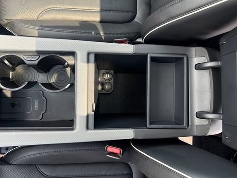 Used 2024 Hyundai Palisade SEL w/ Premium Package FWD image 26