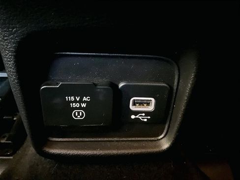 Used 2018 Jeep Compass Limited image 27