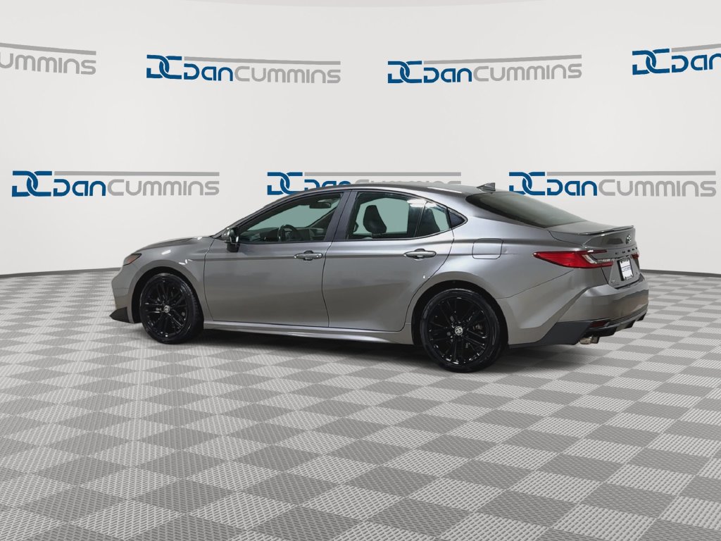 Used 2025 Toyota Camry SE FWD image 7