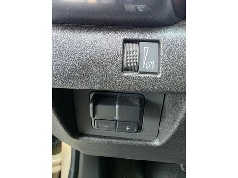 Used 2023 GMC Canyon AT4 w/ AT4 Premium Package AWD/4WD image 17