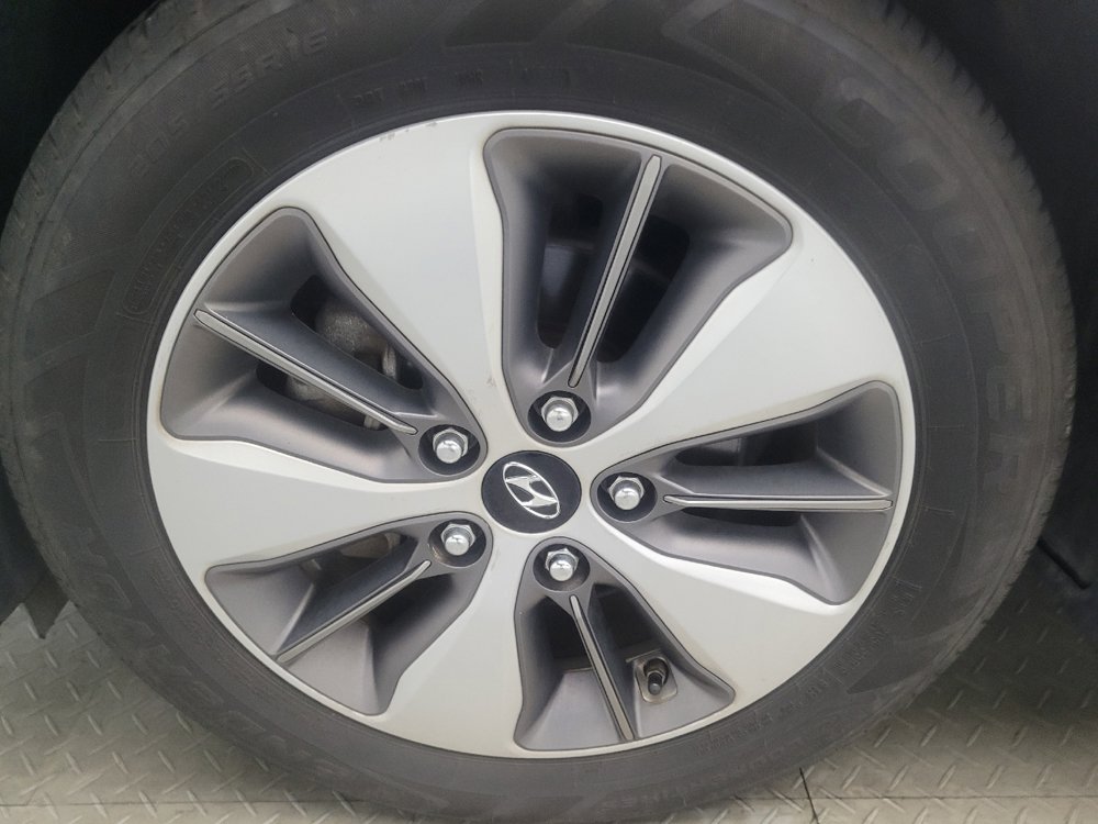 Used 2019 Hyundai Ioniq Limited FWD image 31