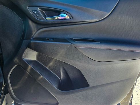 Certified 2024 Chevrolet Equinox RS image 31