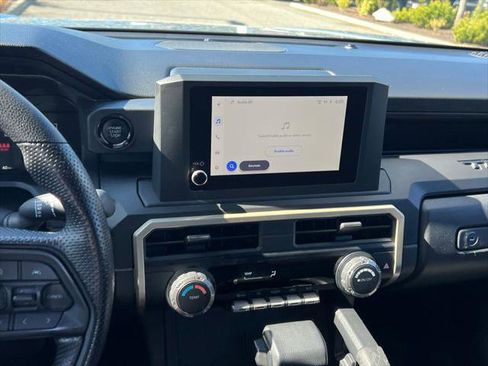 Certified 2025 Toyota Tacoma SR AWD/4WD image 20