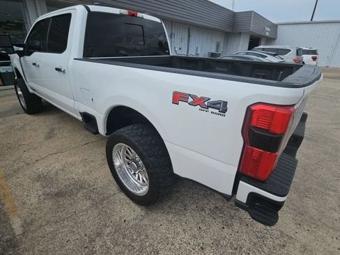 Used 2023 Ford F250 Platinum AWD/4WD image 8