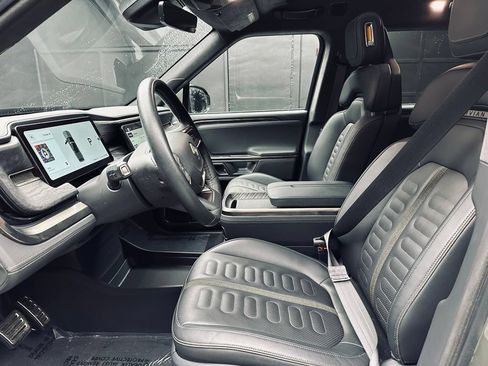 Used 2022 Rivian R1T Launch Edition AWD/4WD image 17