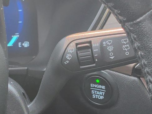 Used 2020 Ford Escape Titanium AWD/4WD image 29