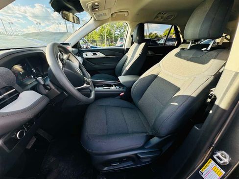Used 2026 Ford Explorer Active AWD/4WD image 13