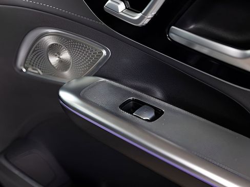 Used 2023 Mercedes-Benz EQE 350+ 4MATIC Sedan image 76