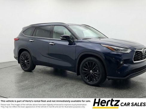 Used 2025 Toyota Highlander XSE image 1