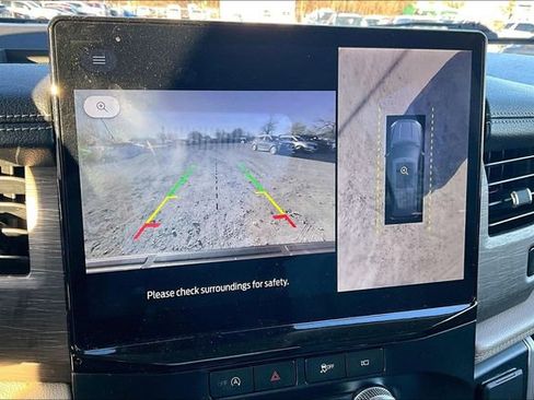 Used 2024 Ford Expedition Limited image 13