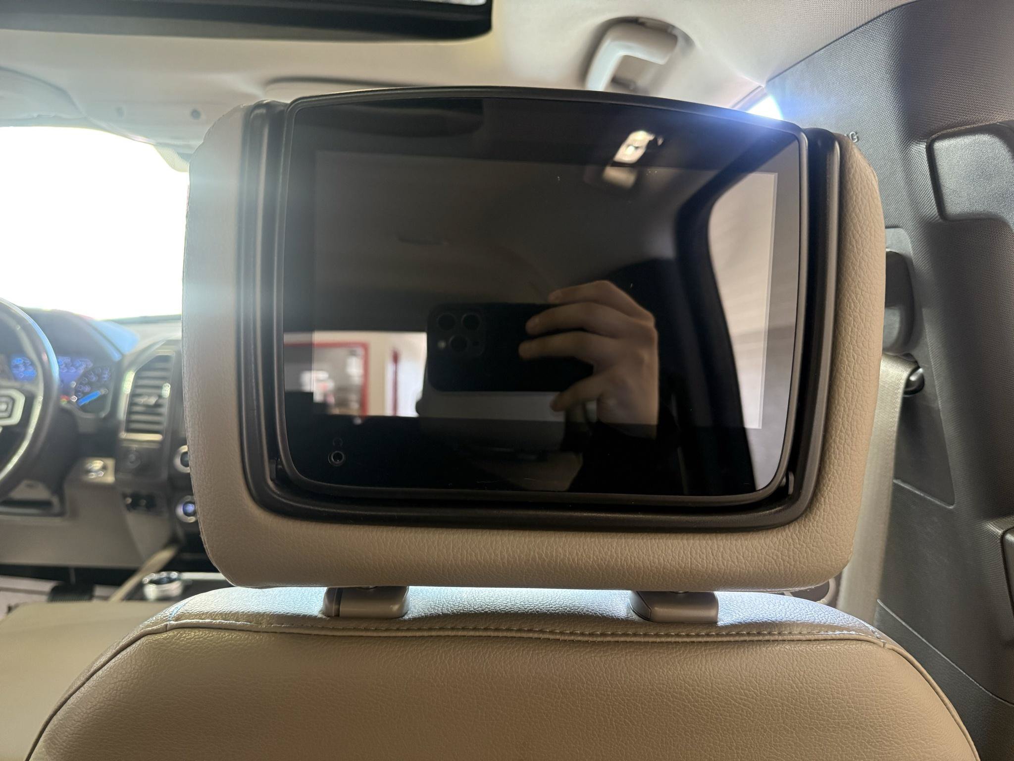 Used 2019 Ford Expedition Max Limited w/ Special Edition Package AWD/4WD image 17