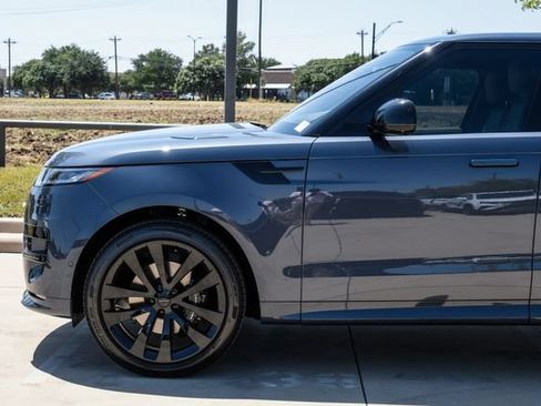 New 2026 Land Rover Range Rover Sport Dynamic SE AWD/4WD image 12