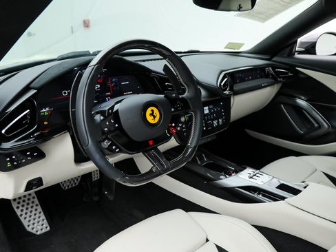 Used 2025 Ferrari 12Cilindri RWD image 2