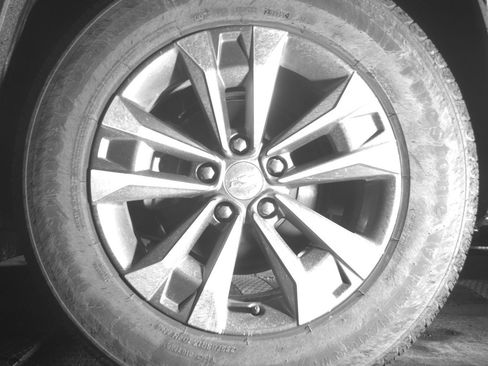 Used 2025 Chevrolet Equinox LT image 14