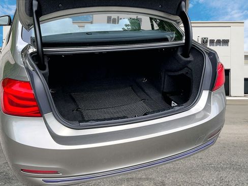 Used 2016 BMW 328i xDrive Sedan AWD/4WD image 30
