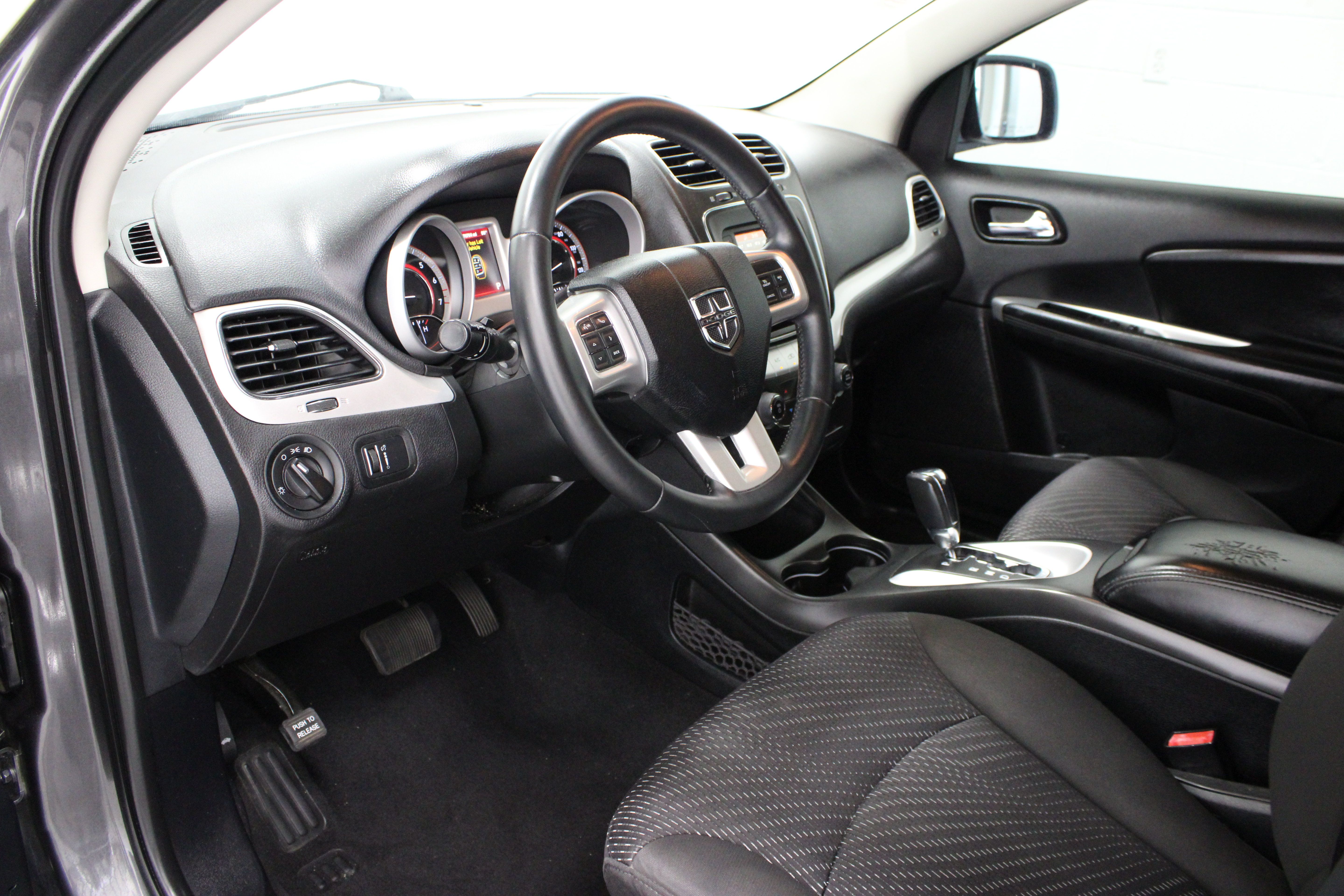 Used 2015 Dodge Journey American Value Package w/ Flexible Seating Group FWD image 13