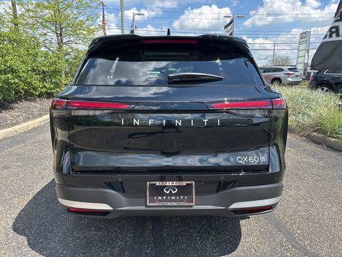 Used 2026 INFINITI QX60 Luxe w/ Cargo Package AWD/4WD image 4