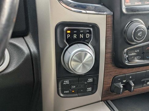 Used 2015 RAM 1500 Laramie image 32