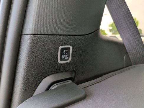 Used 2023 Jeep Grand Wagoneer Series III image 43