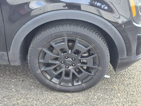 Used 2021 Kia Telluride SX w/ SX Prestige Package image 9