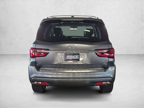 Used 2018 INFINITI QX80 4WD w/ Driver Assistance Package image 8