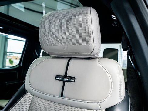 Used 2023 Ford F150 Lightning Platinum image 37