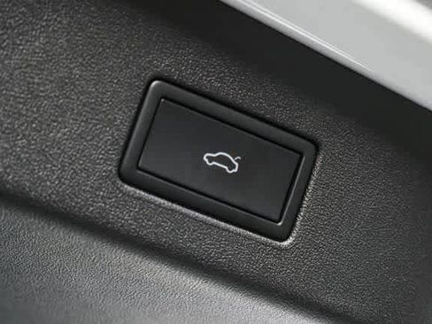 Used 2023 Volkswagen ID.4 Pro S image 29