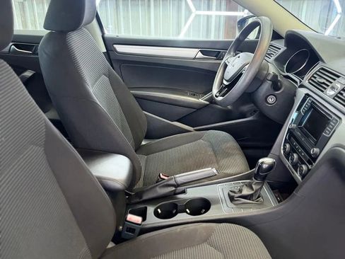 Used 2016 Volkswagen Passat 1.8T S image 39