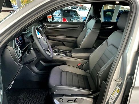 New 2026 Volkswagen Atlas Cross Sport SEL R-Line image 18