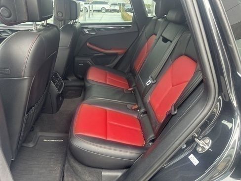 Used 2021 Porsche Macan S image 11