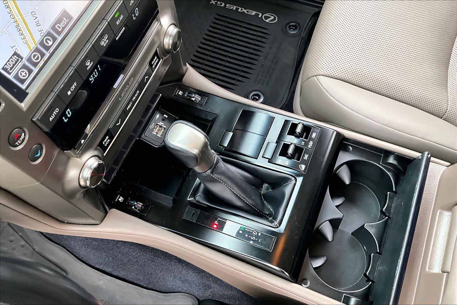 Used 2021 Lexus GX 460 Premium AWD/4WD image 16