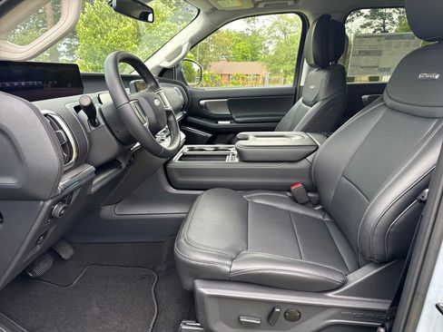 New 2026 Ford Expedition Platinum w/ Driver's Package AWD/4WD image 13