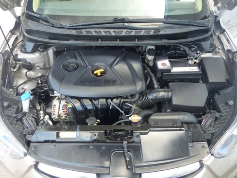 Used 2013 Hyundai Elantra GLS w/ Preferred Pkg FWD image 25