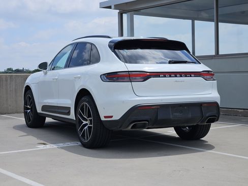 Used 2022 Porsche Macan AWD/4WD image 3