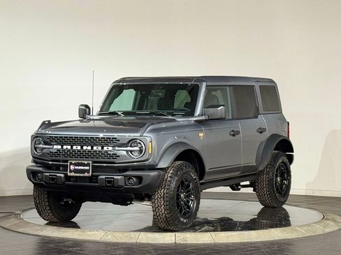 New 2026 Ford Bronco Badlands image 5