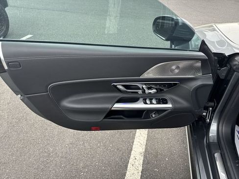 Used 2022 Mercedes-Benz SL 63 AMG 4MATIC w/ Driver Assistance Package image 20