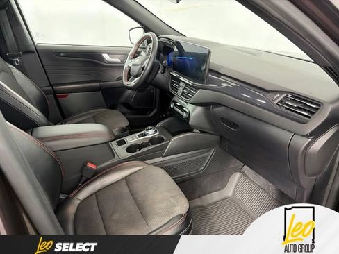 Used 2023 Ford Escape ST-Line Select w/ Tech Pack #2 AWD/4WD image 12