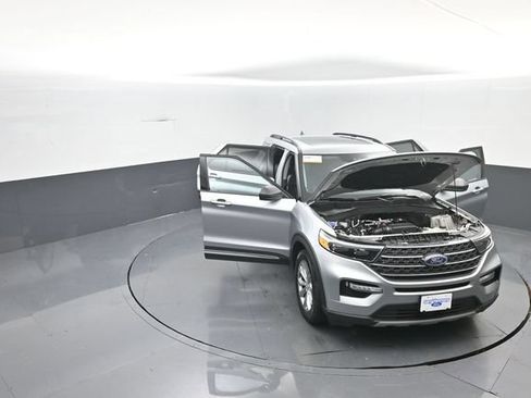 Certified 2023 Ford Explorer XLT w/ Equipment Group 202A AWD/4WD image 42