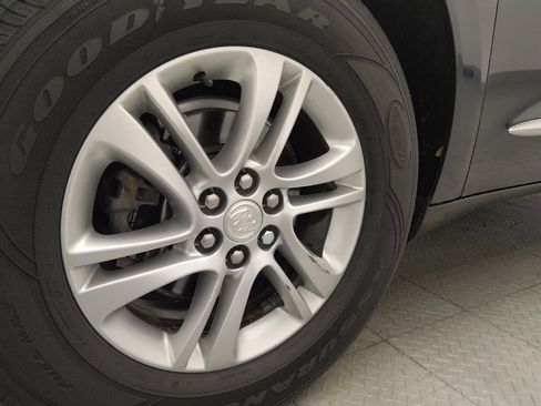 Used 2021 Buick Enclave Essence FWD image 31