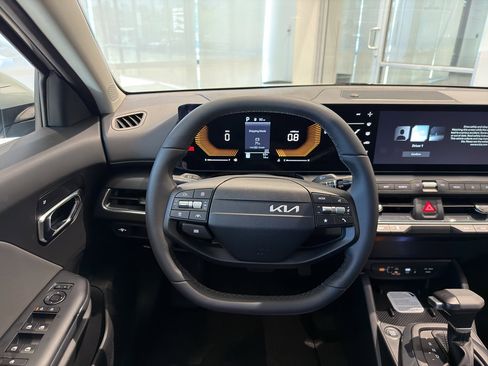 New 2026 Kia K4 EX image 15