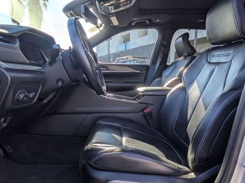 Used 2022 Jeep Grand Cherokee L Overland w/ Luxury Tech Group IV image 16