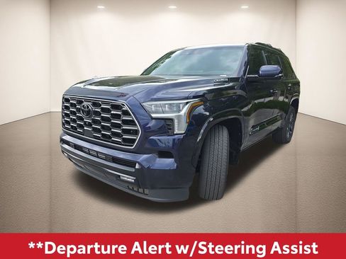Used 2025 Toyota Sequoia Platinum AWD/4WD image 12